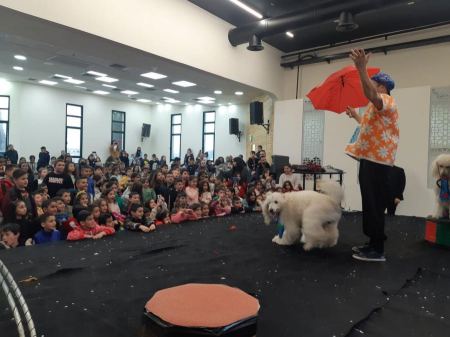 عرض سيرك مثير للكلاب و العاب بهلوانية وسحر عالمي في الجماهيري ترشيحا